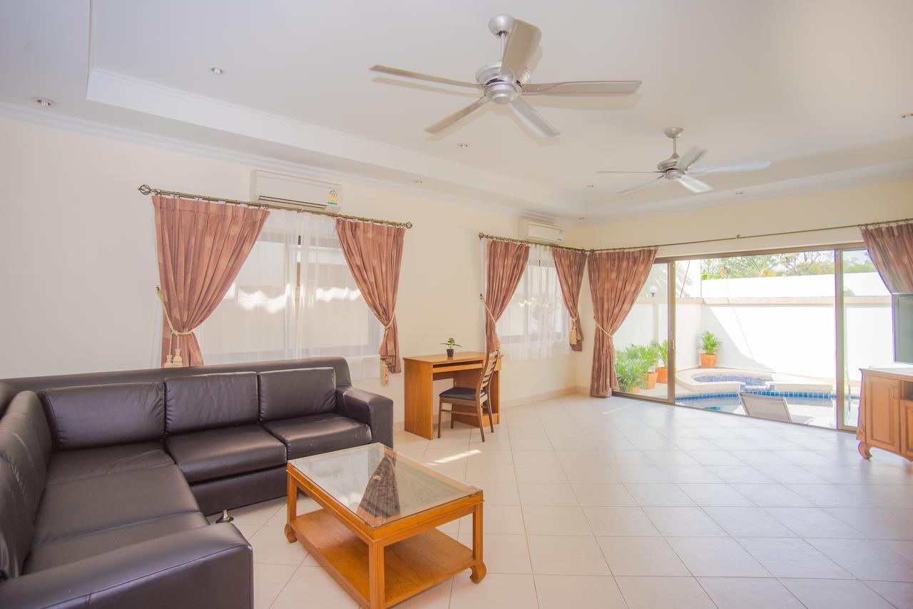 Adare Garden Pool Villas Pattaya Exterior photo